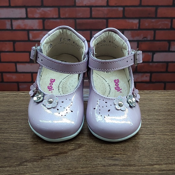 Dogi Girls Patent Leather Lavender Shoe with Buck - Picture 2 of 7